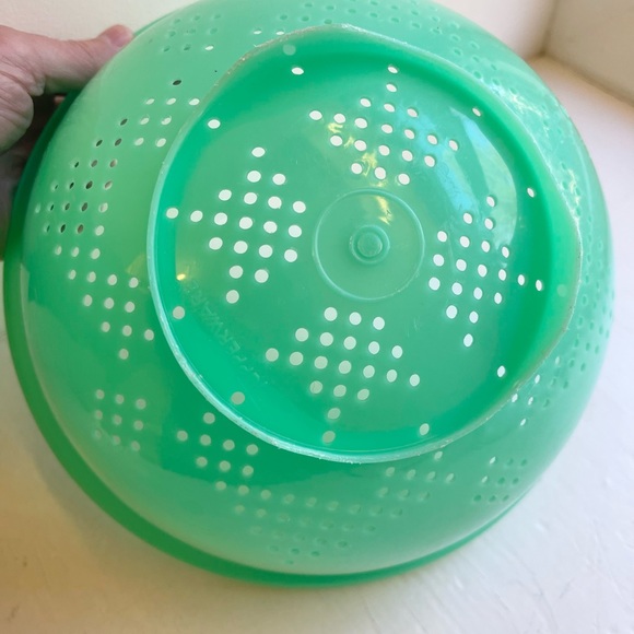Vintage Tupperware Colander Strainer - Picture 9 of 9